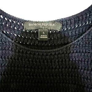 Banana Republic navy blue crochet dress. Size small.